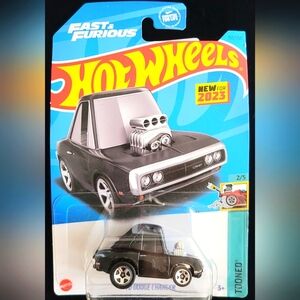 Hot Wheels  Fast & Furious '70  Dodge Charger Toy Car - Black